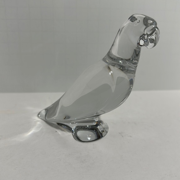 Baccarat Parrot